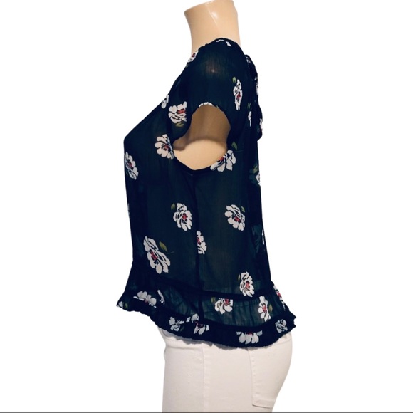 🦋Abercrombie & Fitch Navy Blue Floral Sheer M Top🦋 - Picture 2 of 7